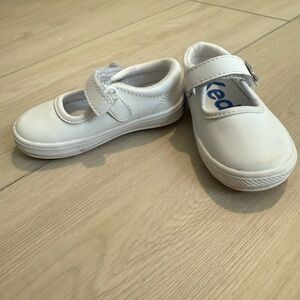 Keds Toddler Size 5 White Mary Jane Sneakers